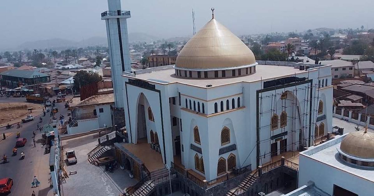 A mosque and city view in north eastern Nigeria